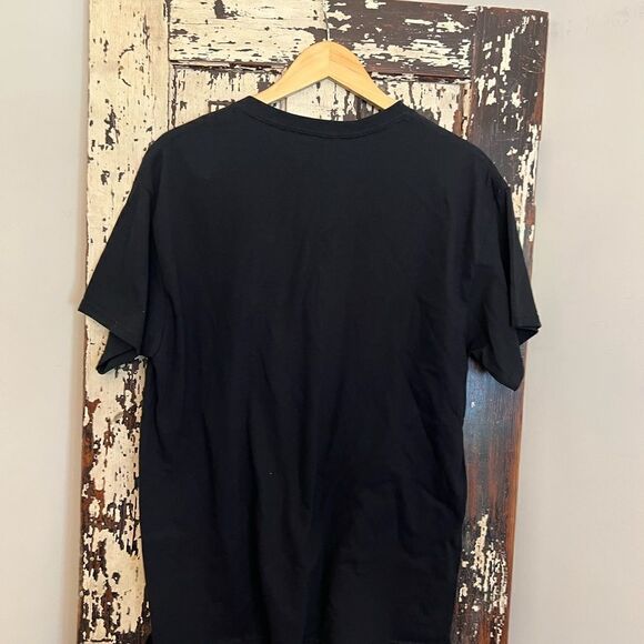 NWOT unisex Ted Lasso Team Lasso T-shirt. Size L. - Picture 3 of 6